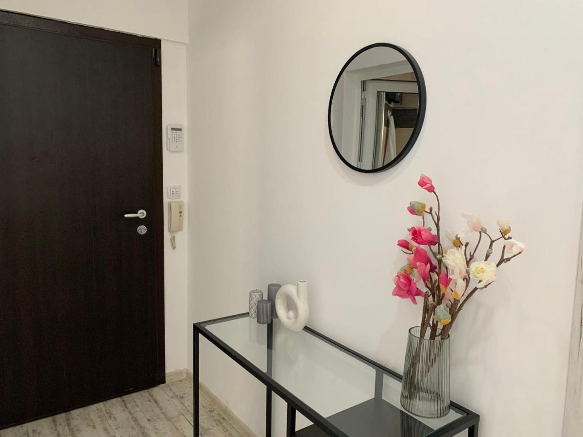 Nordic Style Apartment With Underground Parking Sofia Exterior foto